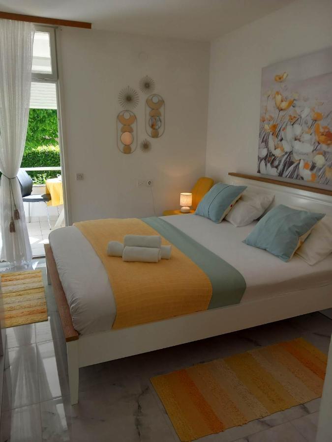 Studio Apartman Marija Petrcane Bagian luar foto