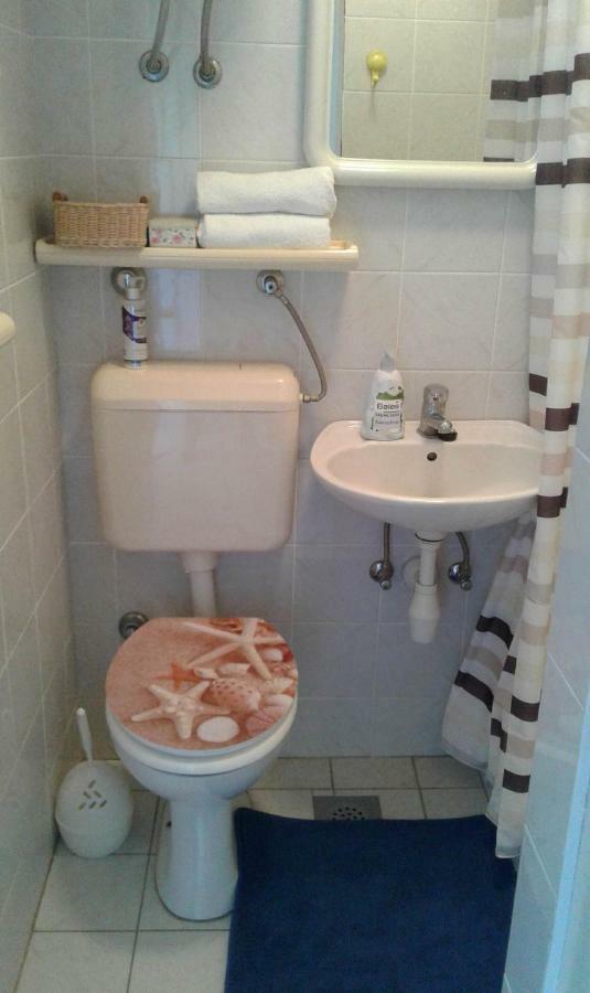 Studio Apartman Marija Petrcane Bagian luar foto