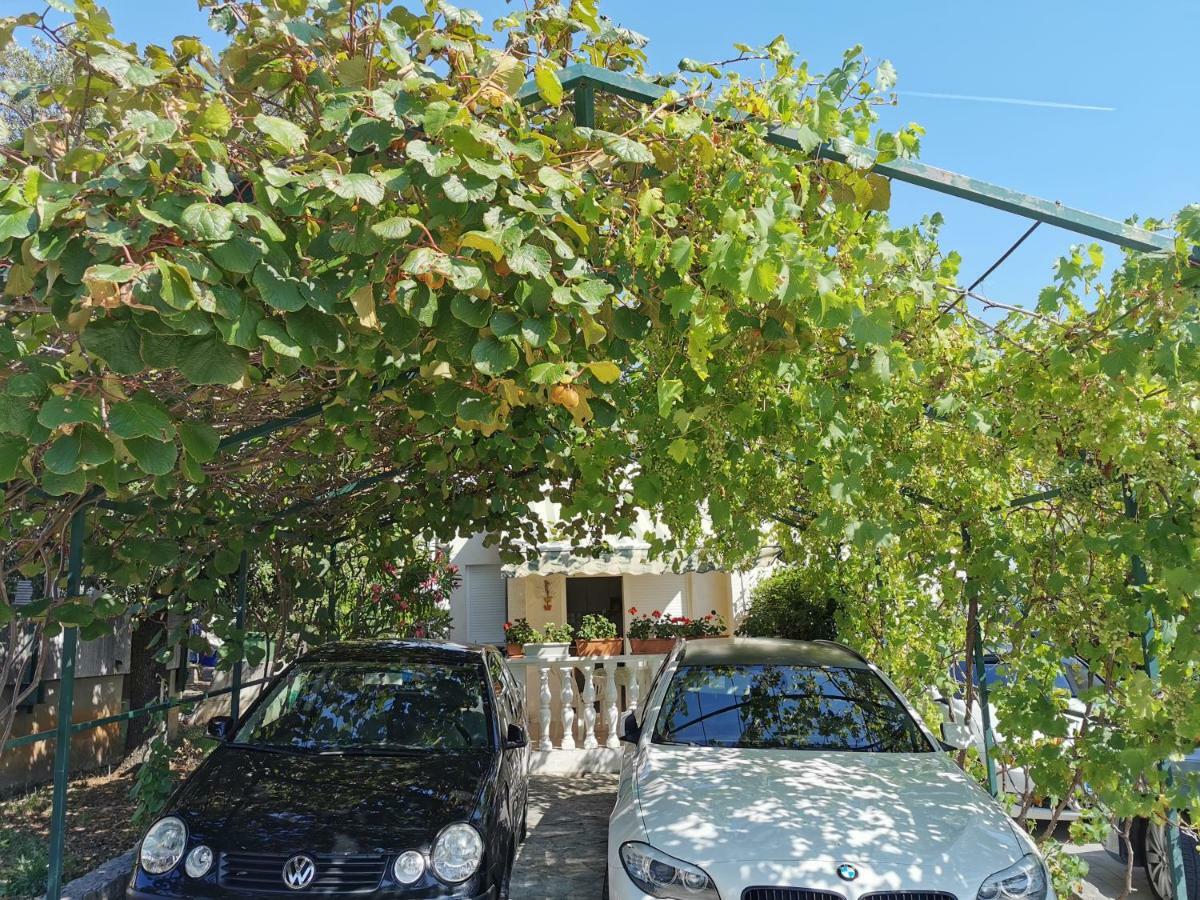 Studio Apartman Marija Petrcane Bagian luar foto
